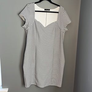 Black and white printed dress